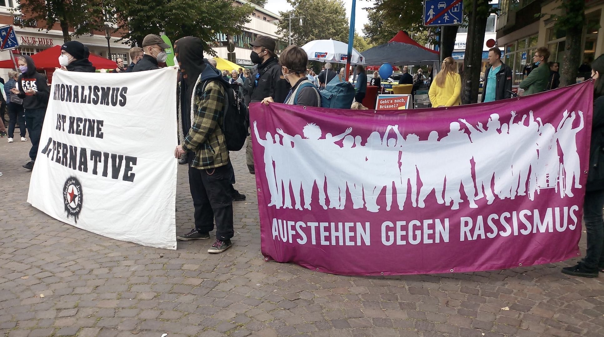 Protest gegen AfD Stand